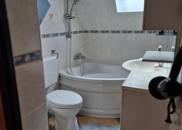 Eira Am Nahen Schoenen Edersee -sachsenhausen *