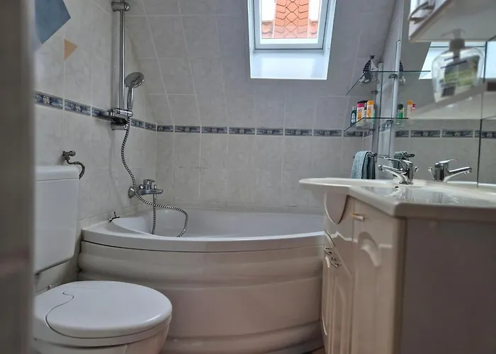 Eira Am Nahen Schoenen Edersee -sachsenhausen *